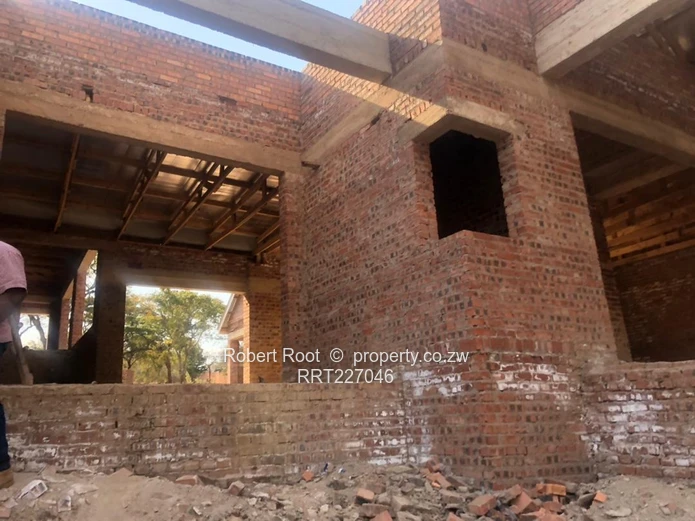 Your Dream House awaits you in Glenlorne