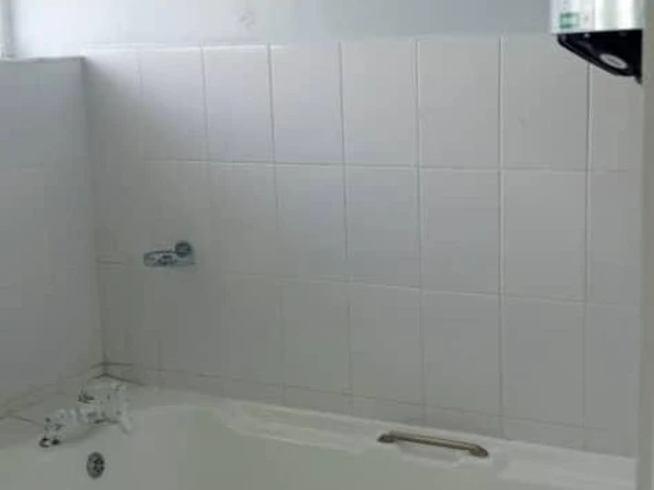 3 Bedroom Flat & Apartment