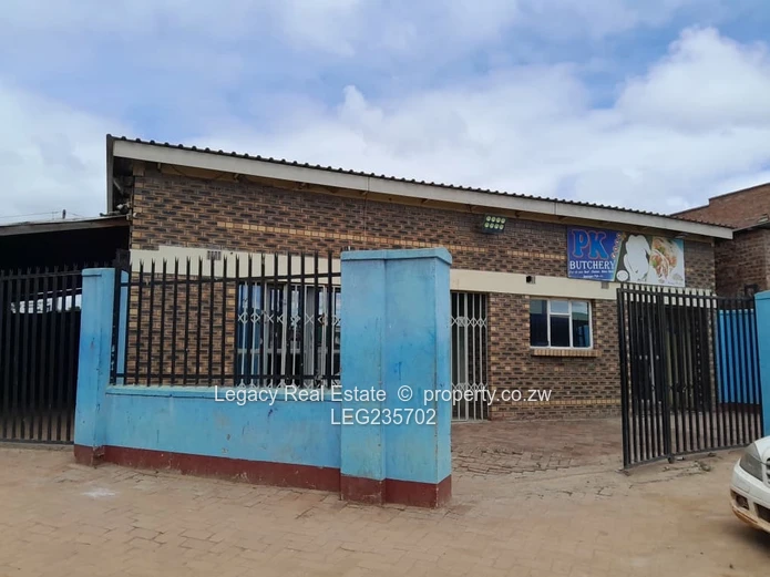 Start Earning Immediately ,Fully Equipped Shop & Butchery,Busy Location!