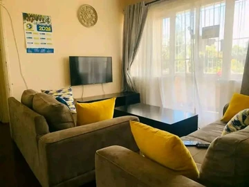 2 Bedroom Flat & Apartment