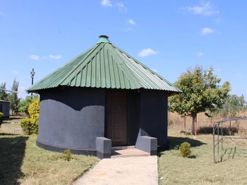 Farm & Agricultural Land