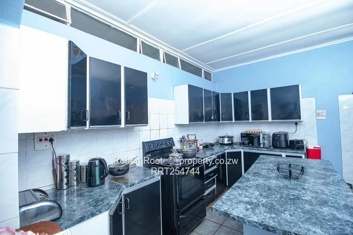 3 bed family home on a 3 hectare plot