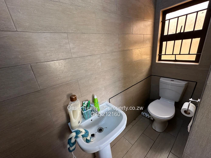 Available for rental is an Exquisite 4 bedroom house in Arlington Estate  !!!!