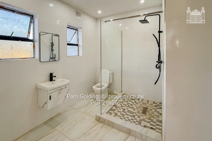 Near Completion Contemporary Duplex Unit in Good Location (Sole Mandate)