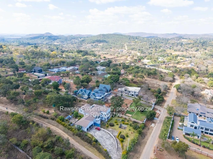 Luxurious Double Storey Mansion For Sale (Sole Mandate)