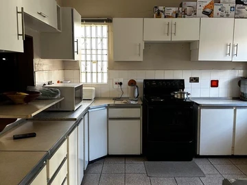 3 Bedroom Garden Flat