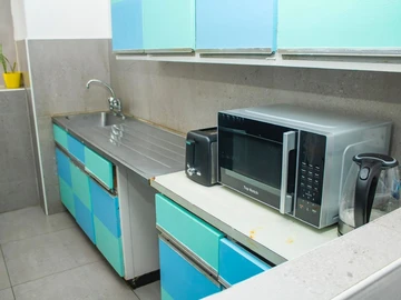 2 Bedroom Flat & Apartment