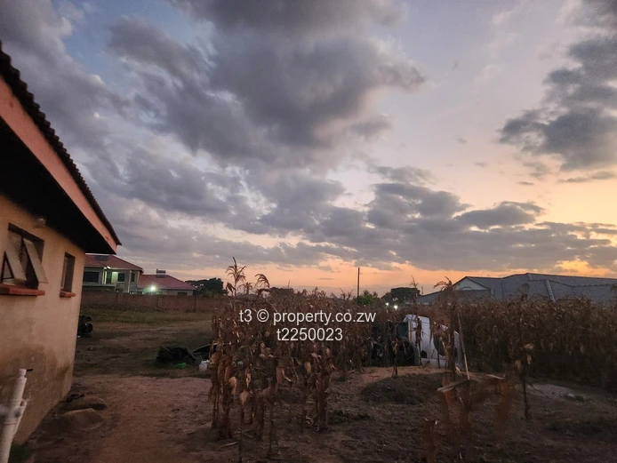 Residential Stand with Cottage for Sale in Sunway City, Harare East