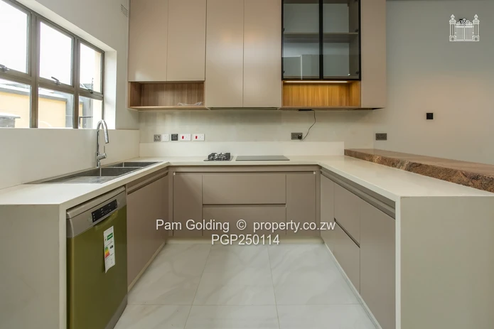 Modern Luxury Townhouse – Golden Stairs, Mount Pleasant (Sole Mandate)