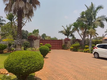 2 Bedroom Garden Flat