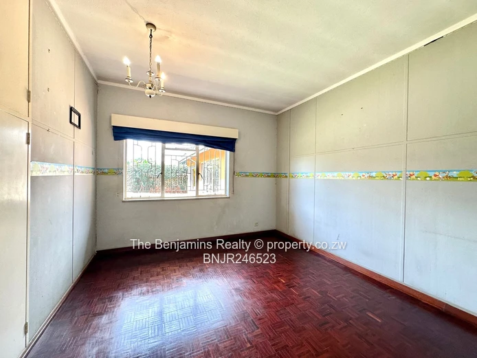 3 Bedroom Home In Hillside - For Sale