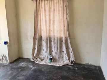 2 Bedroom Flat & Apartment