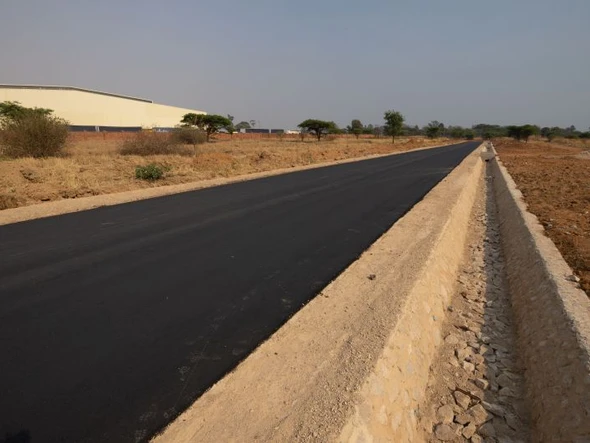 Commercial & Industrial Land