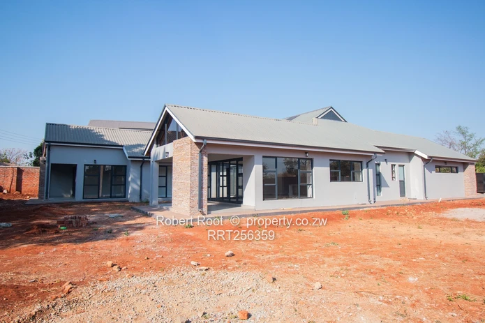 Modern Newly Built, 4 Bed Family Home, On 2000 Sqm