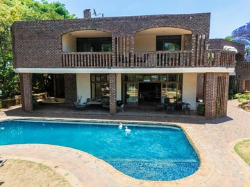 6 Bedroom House