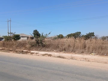 Commercial & Industrial Land
