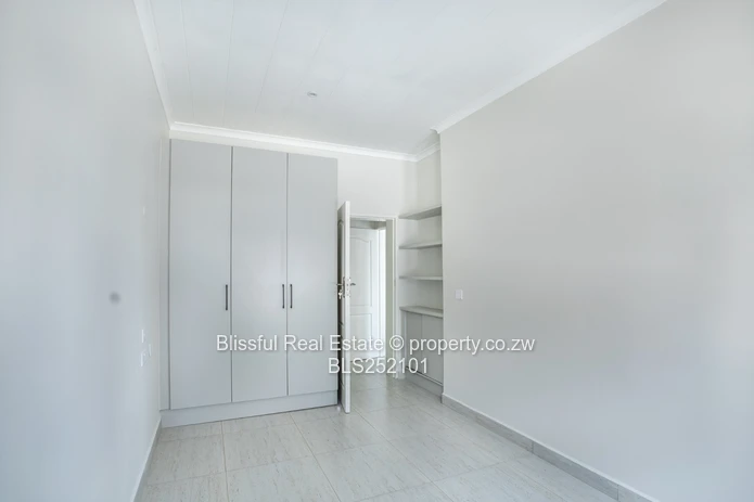 2 Bed Flat for Rent in Vainona
