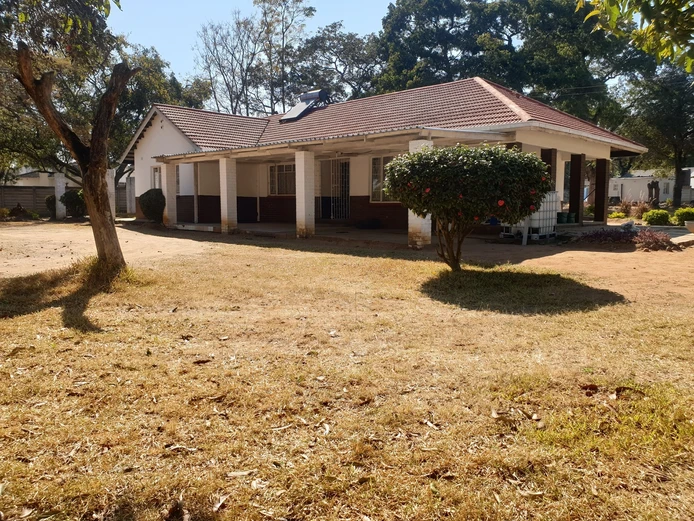 Greendale house to rent for offices 