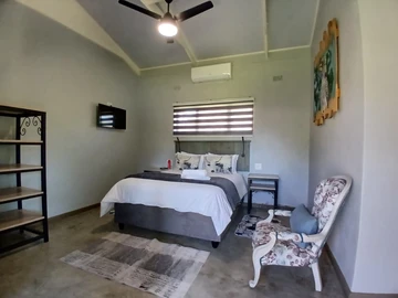 Hotel & Lodge