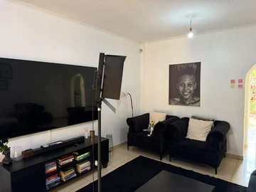 2 Bedroom Garden Flat
