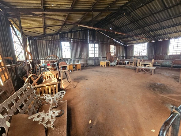 Warehouse & Factory
