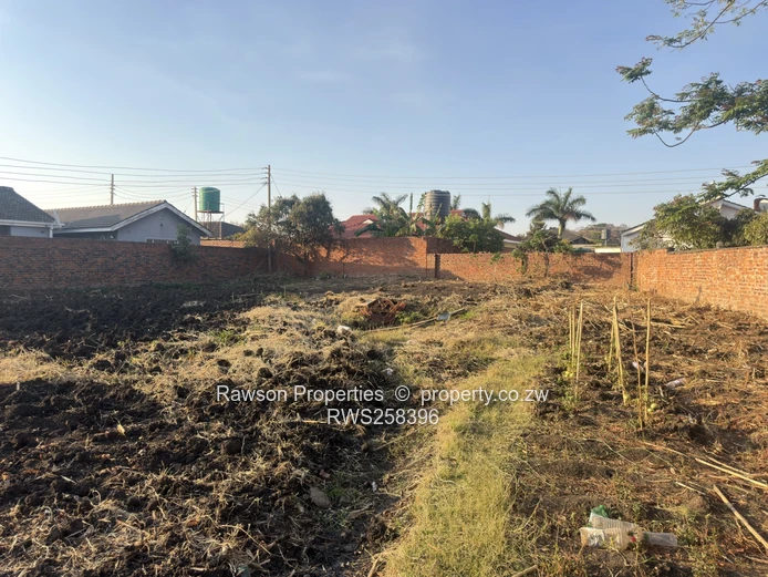 Bluffhill Stand For Sale With Title Deeds