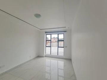 3 Bedroom Flat & Apartment