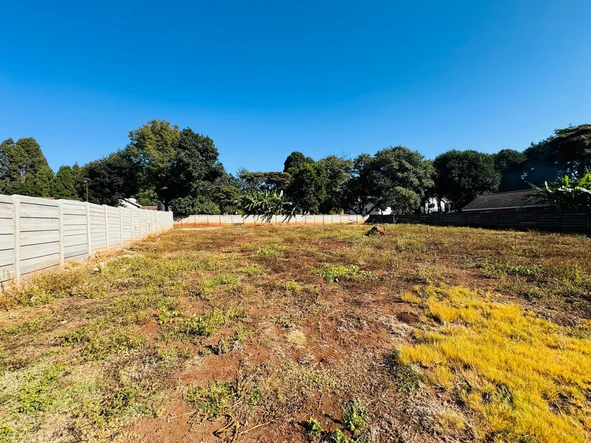 Dream Home Awaits: 2,000sqm Stand with Deeds in Chisipite