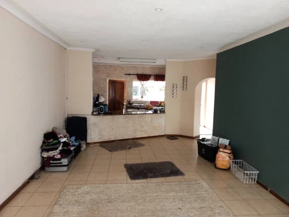 3 Bedroom Garden Flat