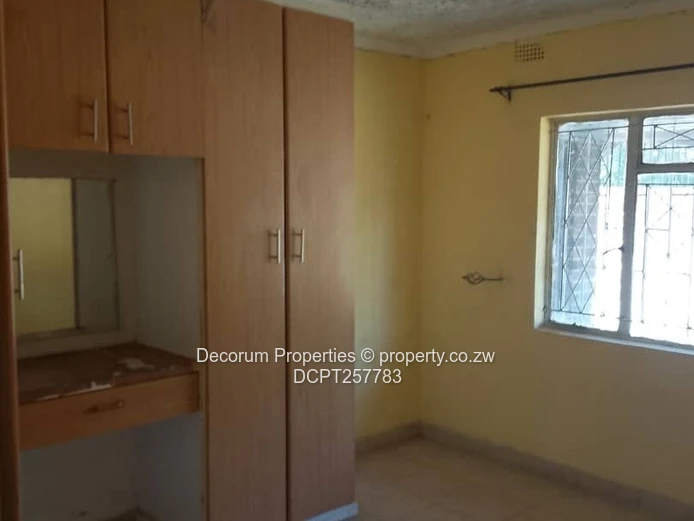 Spacious 4-Bed House in Belvedere (Sole Mandate)
