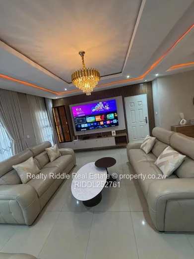 An exquisite 4bed in Sunview Glaudina Marwede 