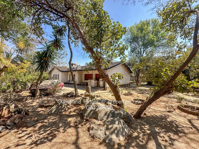 Commercial Property For Sale in Avondale