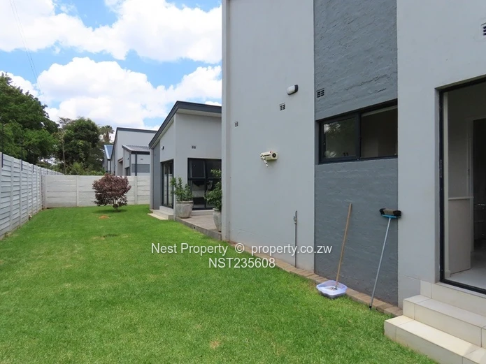Stylish 3 Bedroom Townhouse for rent in Greendale!