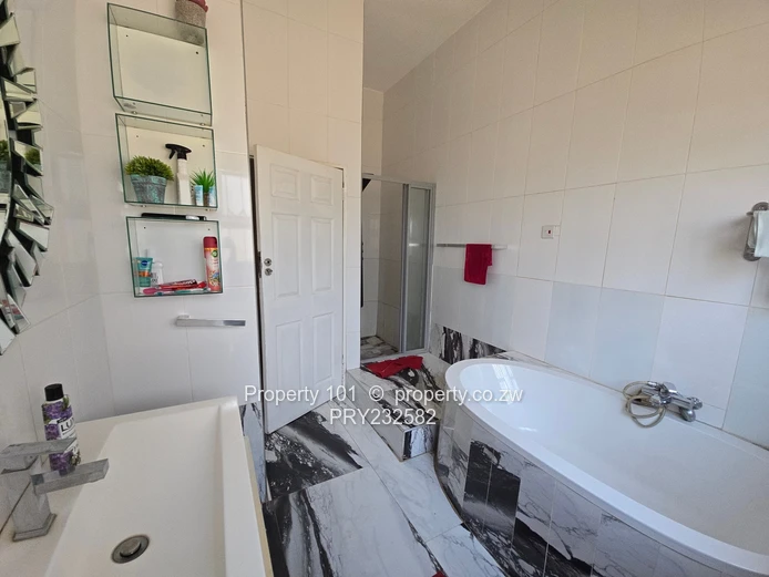 To Rent ~The Grange 5 bedrooms House (furnished @$3000)