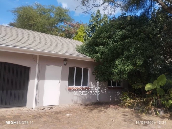 Borrowdale Brooke 3BR House - Pool, Borehole, Garage