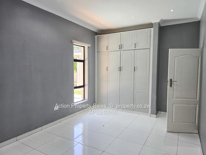 Luxurious Townhouse For Sale In The Brooke! 