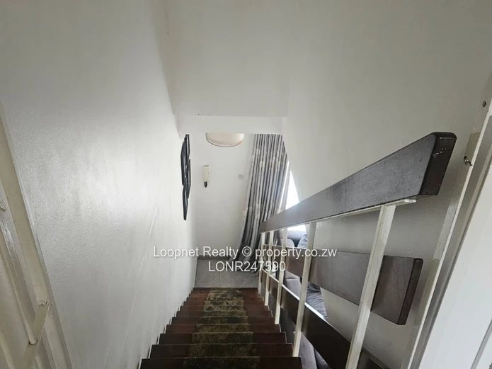 Avondale 2-Bed Garden Flat, Double-Storey & Gated (Sole Mandate)