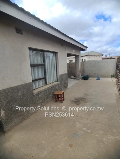 Victoria Range, Masvingo - HOUSE FOR SALE