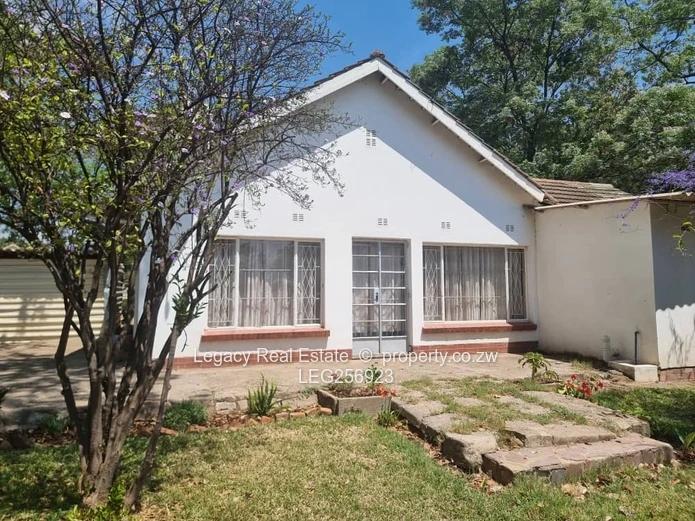 Spacious 3-Bed Home with Borehole on 7,078 m² in Waterfalls with a bedsitter extension