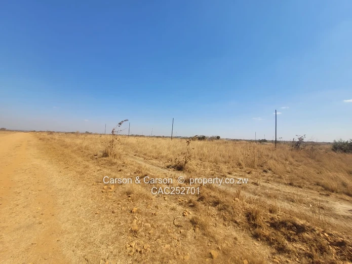 Good Neighbourhood, 400m² Nyabira Stand - Main Road, Water  Sewer & Power 
