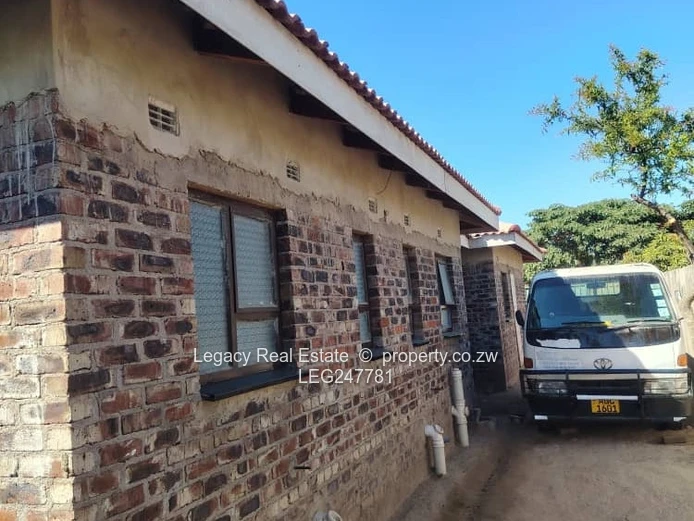 Affordable Family House To Let In Waterfalls Retreat