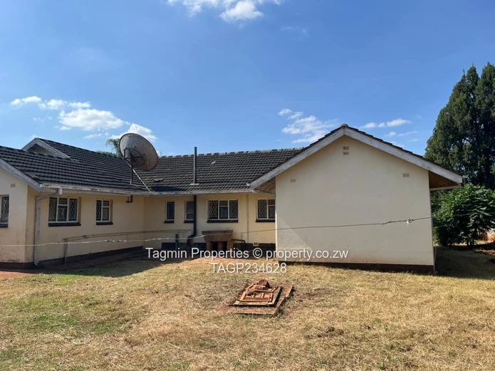 Mandara old house for sale 