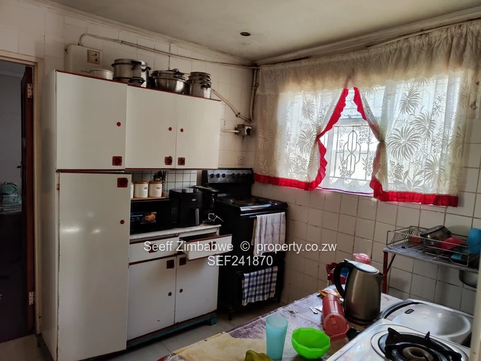 Emganwini Neat & Convenient family Home (Sole Mandate)