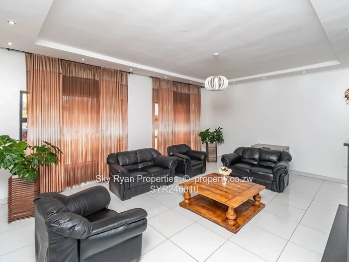 Gletwin Park House For Sale