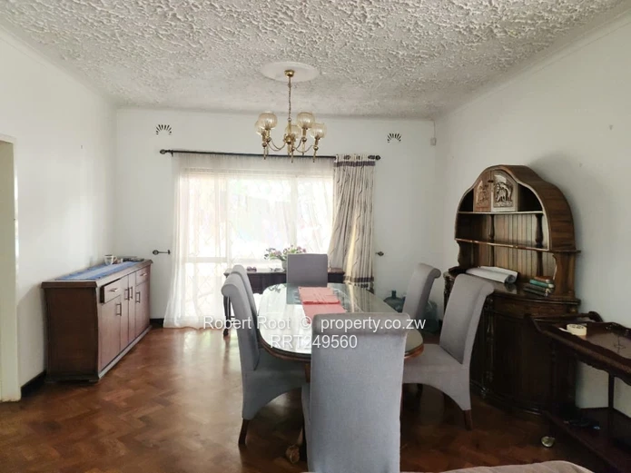 Mt Pleasant | Spacious Family Home with Tennis Court & Pool