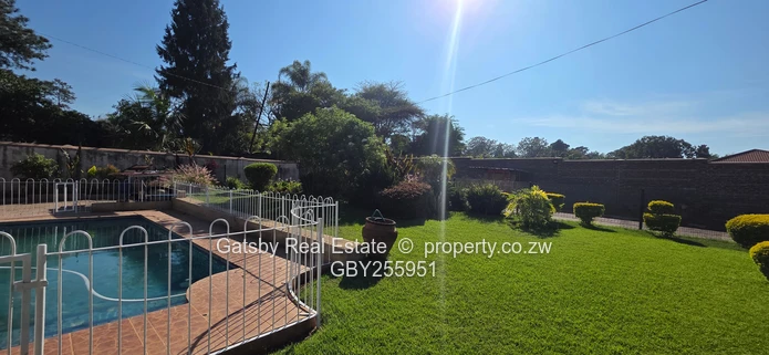 Seven bedroomed house to let