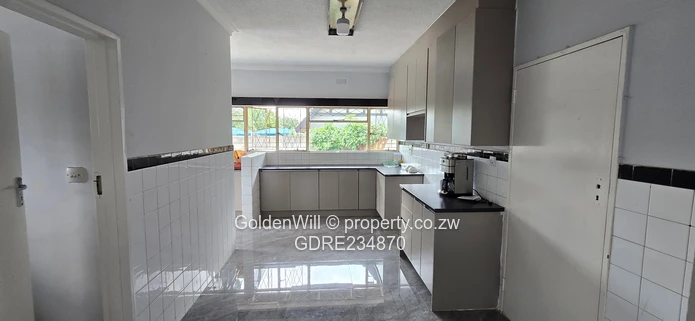 A Commercial House Property For Rental In Eastlea 