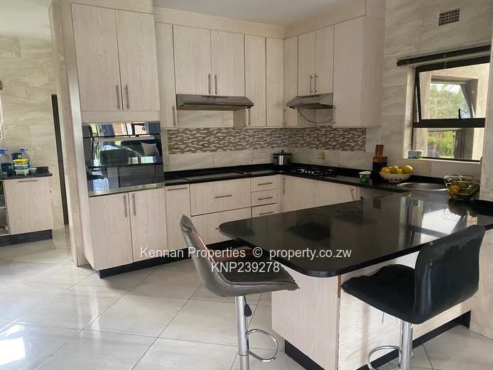 Executive home in Complex of 4 Units