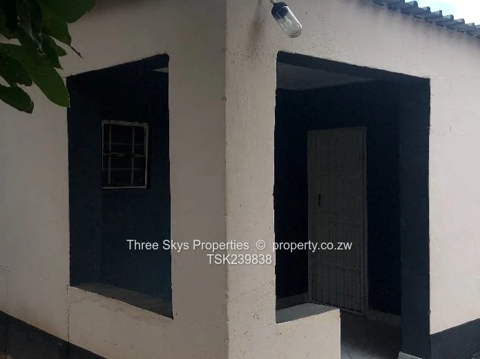 Close To Zindoga Shops