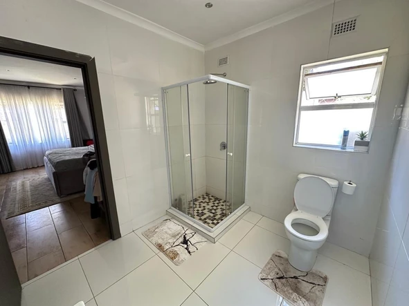 2 Bedroom Garden Flat